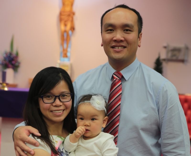 Rando Yam With Wife Yvonne And Daughter Abigail Cropped